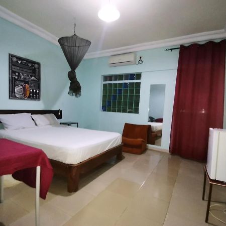Hotel Badinca Alojamento Low Cost In Bissau Avenida Francisco Mendes Eksteriør bilde