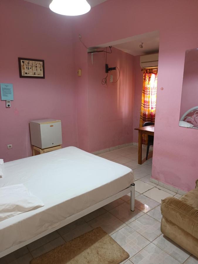 Hotel Badinca Alojamento Low Cost In Bissau Avenida Francisco Mendes Eksteriør bilde