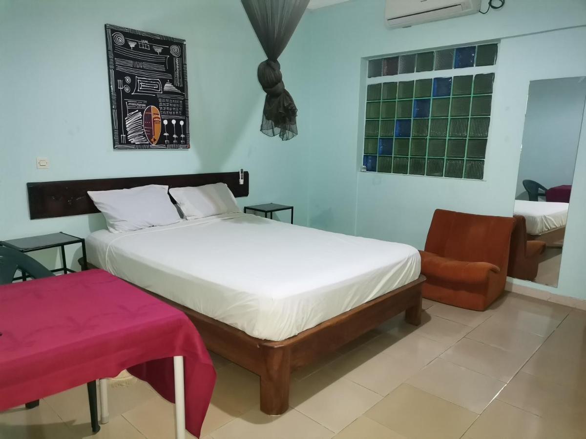 Hotel Badinca Alojamento Low Cost In Bissau Avenida Francisco Mendes Eksteriør bilde