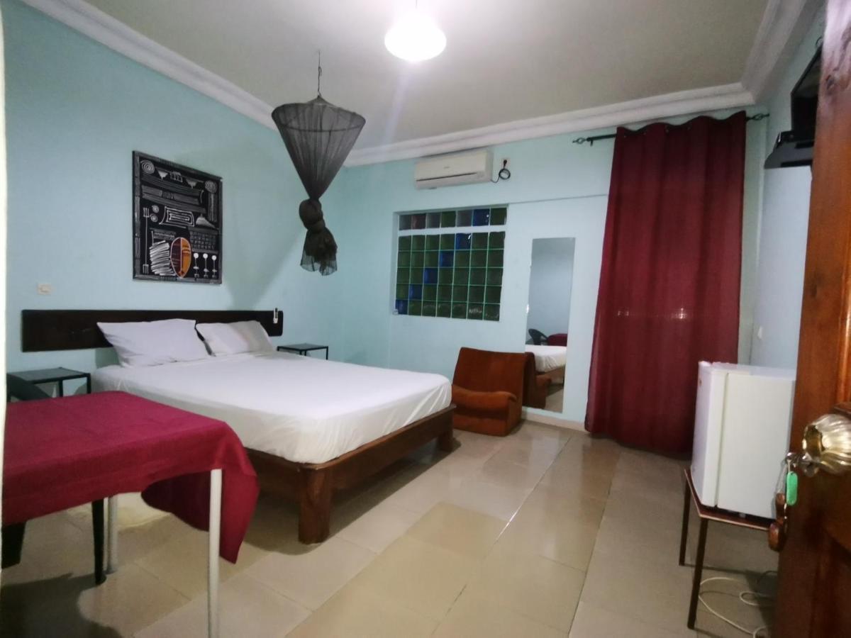Hotel Badinca Alojamento Low Cost In Bissau Avenida Francisco Mendes Eksteriør bilde