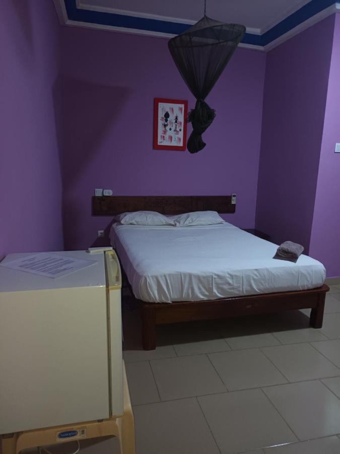 Hotel Badinca Alojamento Low Cost In Bissau Avenida Francisco Mendes Eksteriør bilde