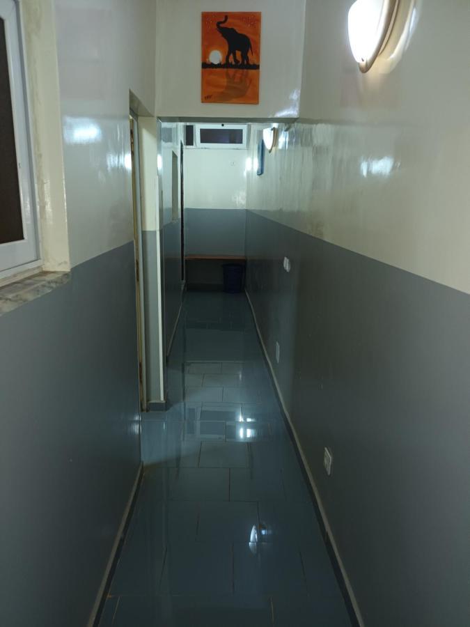Hotel Badinca Alojamento Low Cost In Bissau Avenida Francisco Mendes Eksteriør bilde